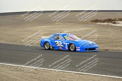 media/Jan-26-2025-CalClub SCCA (Sun) [[cfcea7df88]]/Group 5/Race/